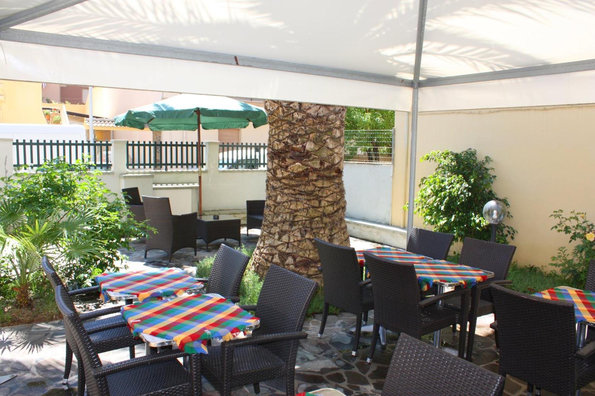 Hotel Alguer Kültér fotó